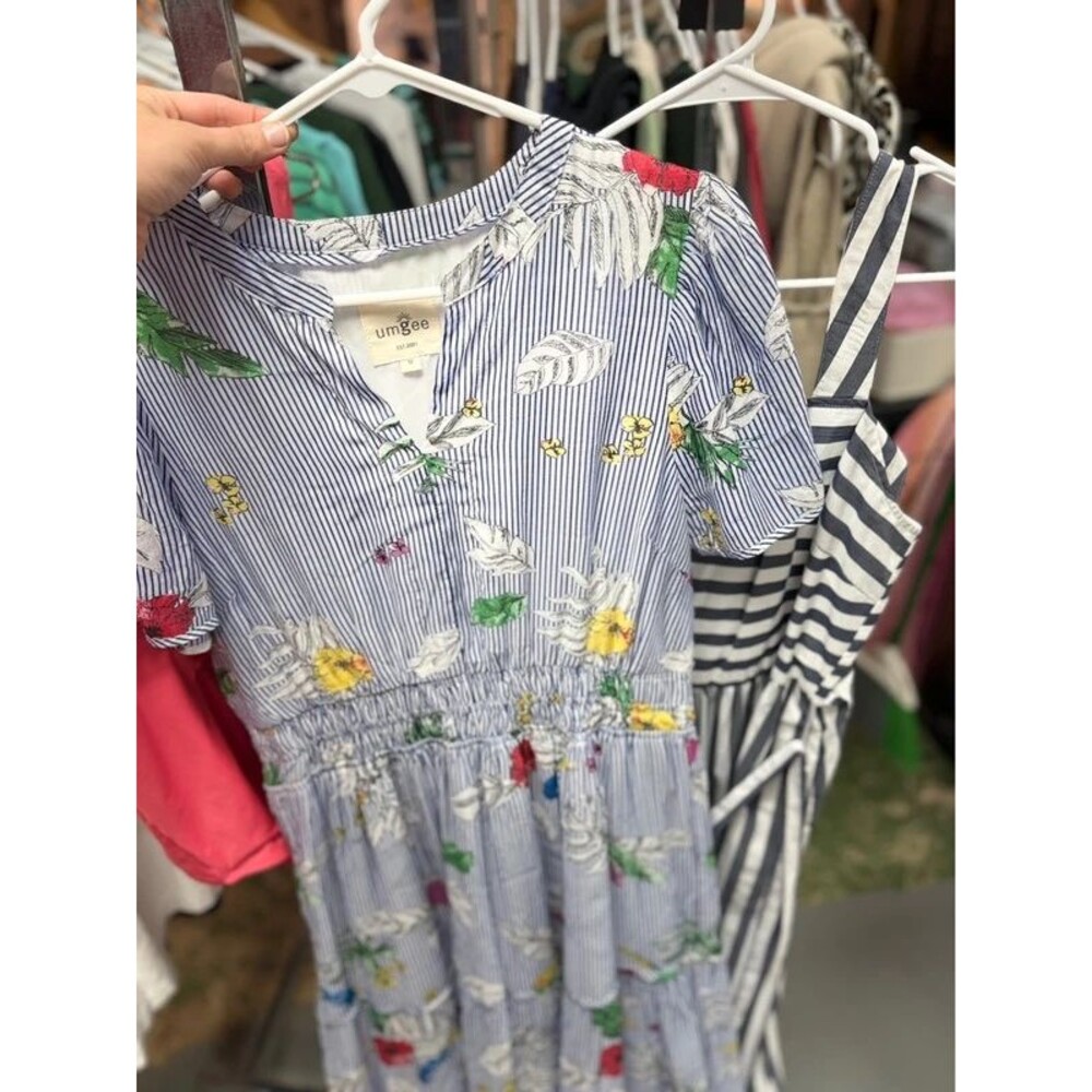 Medium women’s dress bundle